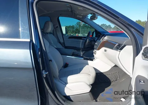 2015 Mercedes-Benz Ml 350 z USA, uszkodzony, nr VIN 4JGDA5JB7FA507293